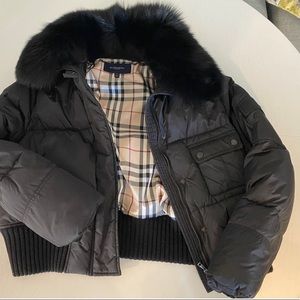 Burberry Women’s jacket with removable fur collar